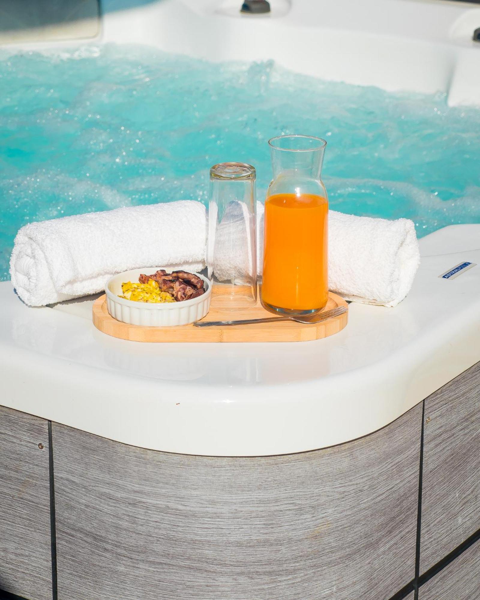 Evasion En Plein Coeur De La Ville T2 Jacuzzis Sauna Et Piscine Au Centre De Port-Louis Exteriér fotografie
